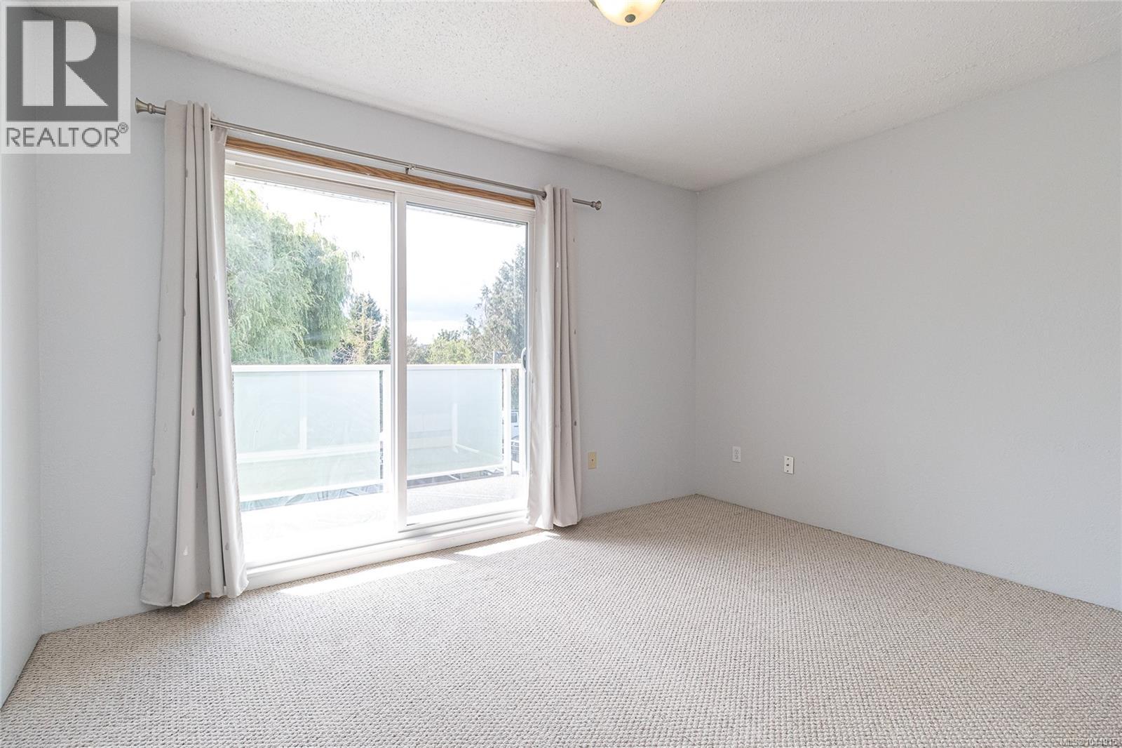 #203 3240 Glasgow Ave - 22