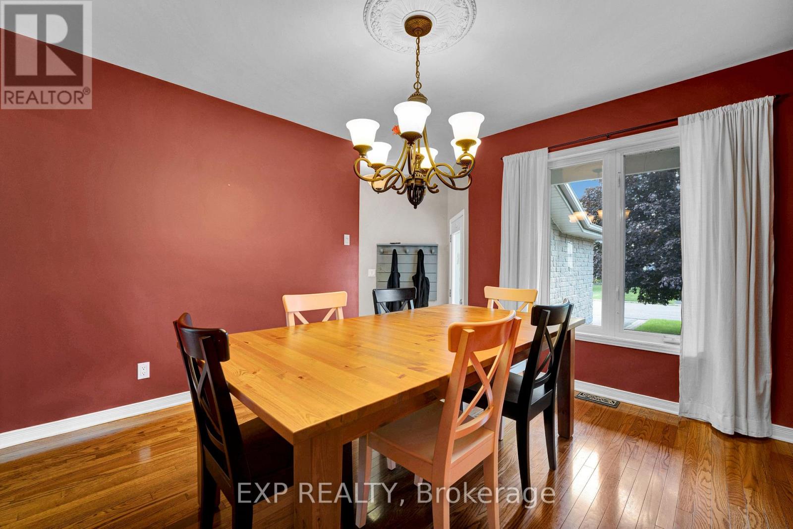 2744 SYLVAIN STREET - Image 19