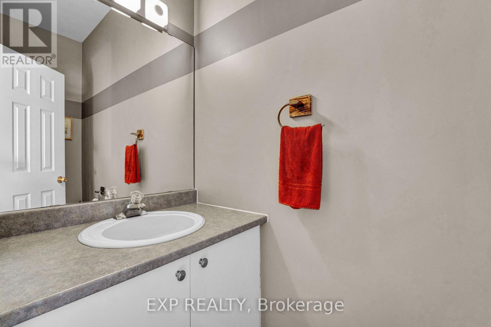 2744 SYLVAIN STREET - Image 20