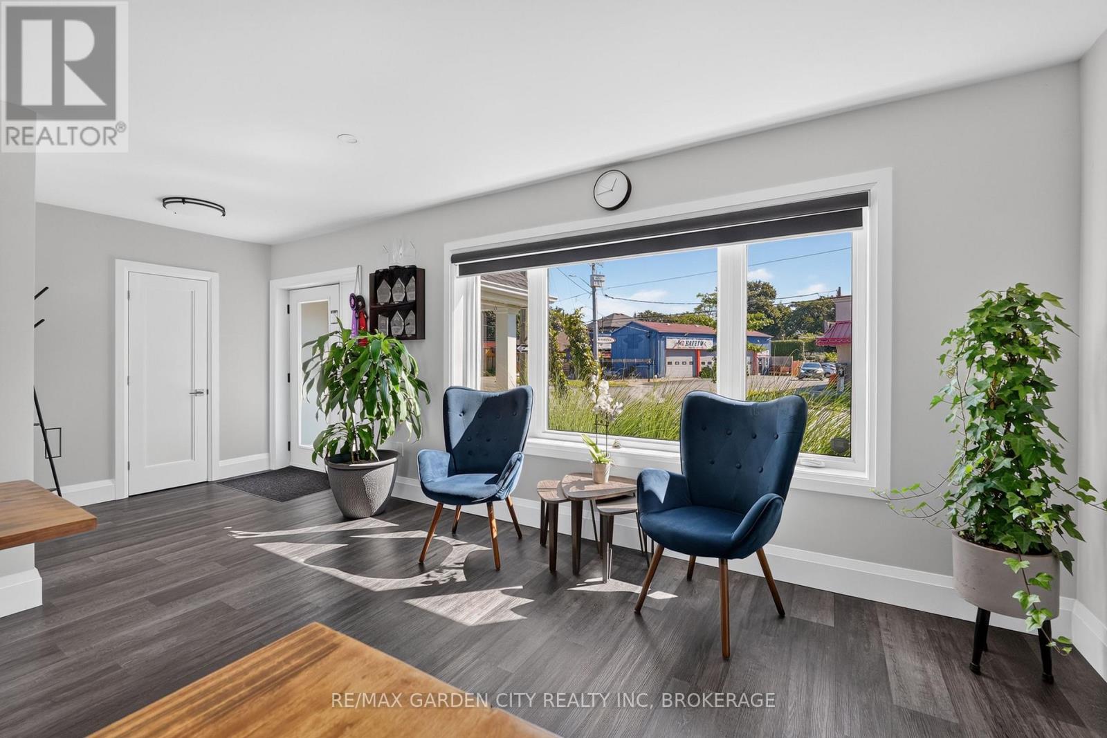135 LAKE STREET - 5