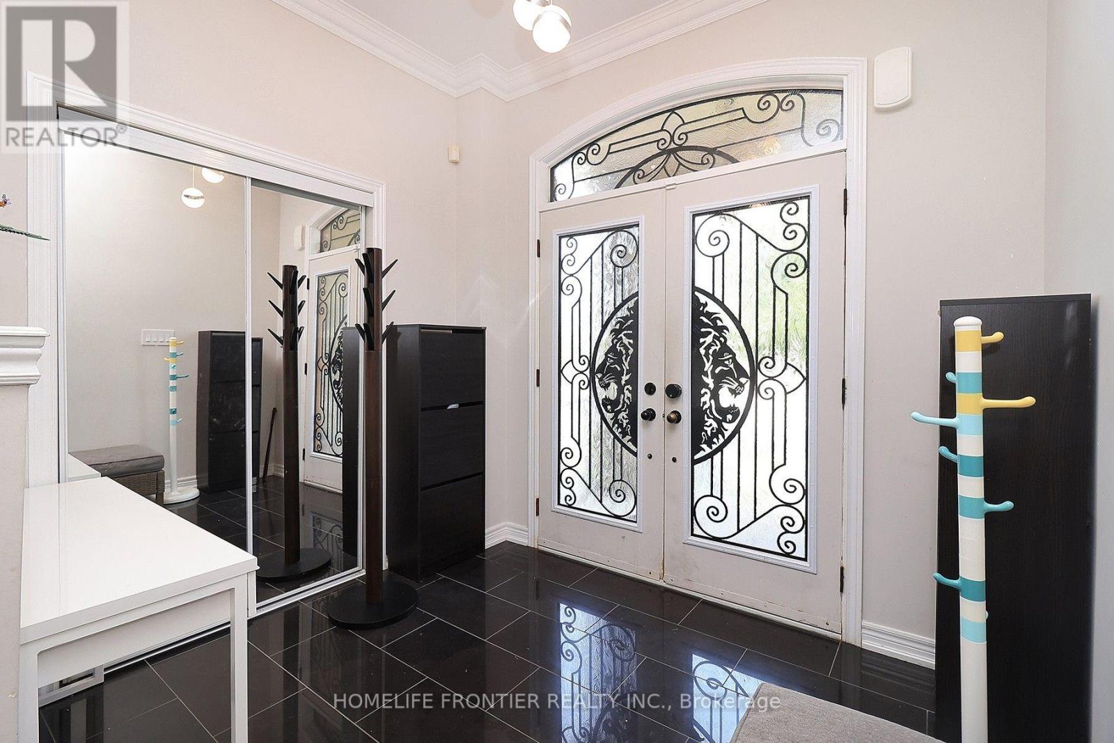 56 TWIN HILLS CRESCENT - 2