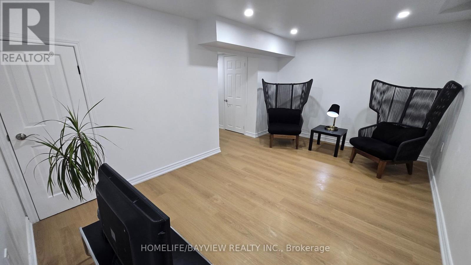 133 LAIRD DRIVE - 22