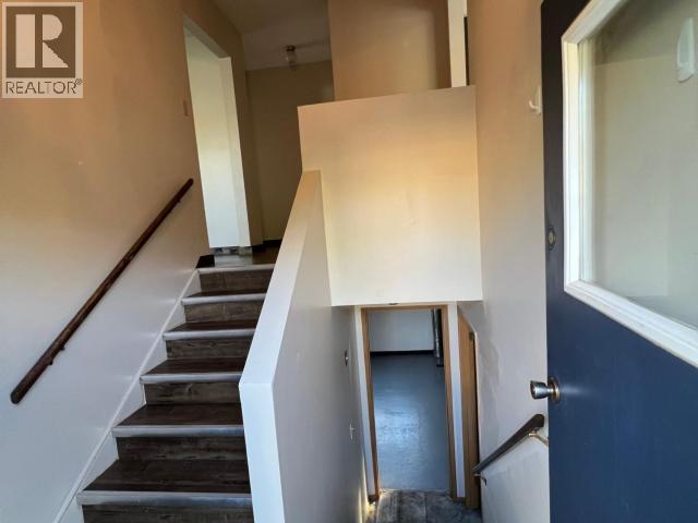 230 DAWSON DRIVE - 6
