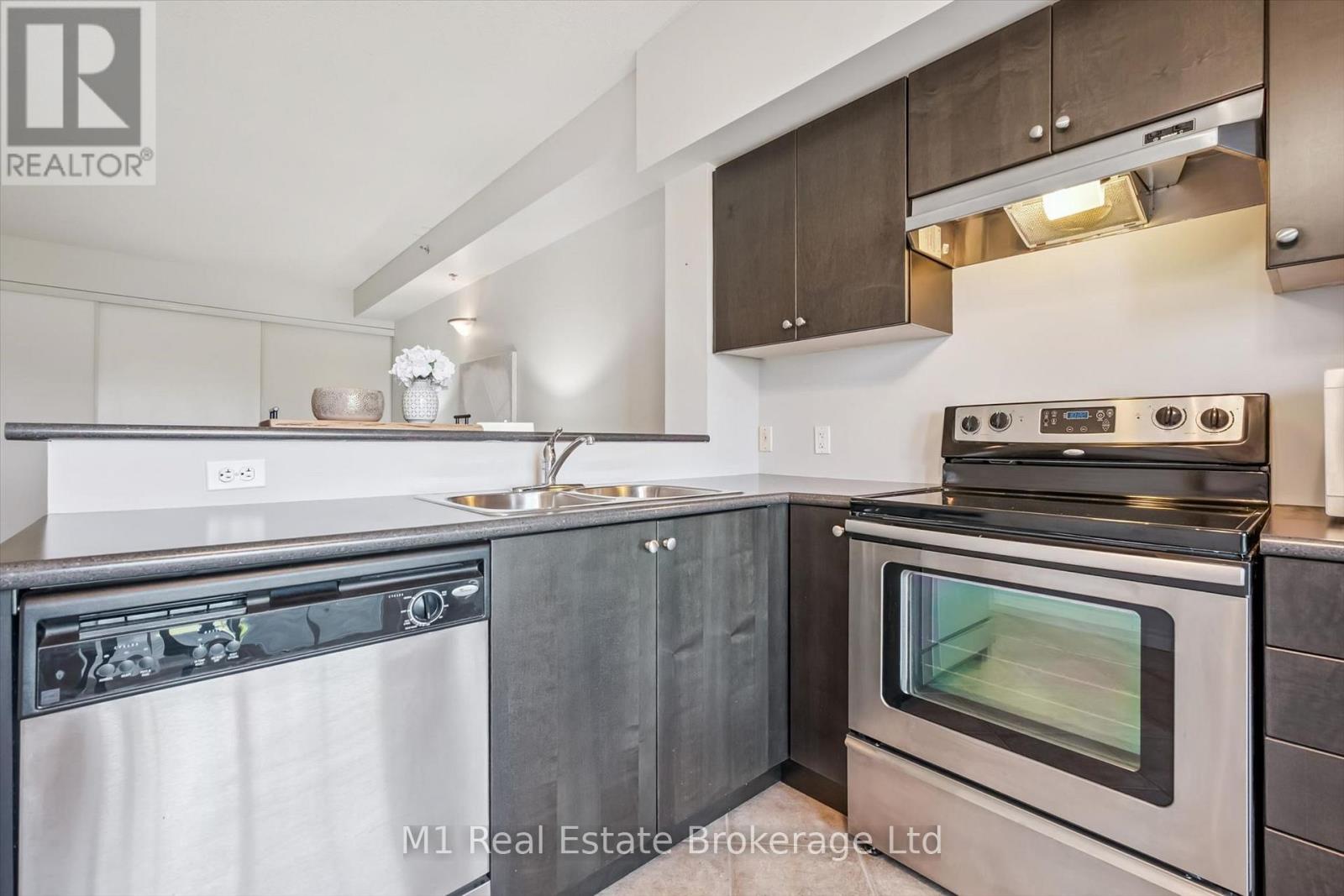 #412 308 WATSON PARKWAY N - 19