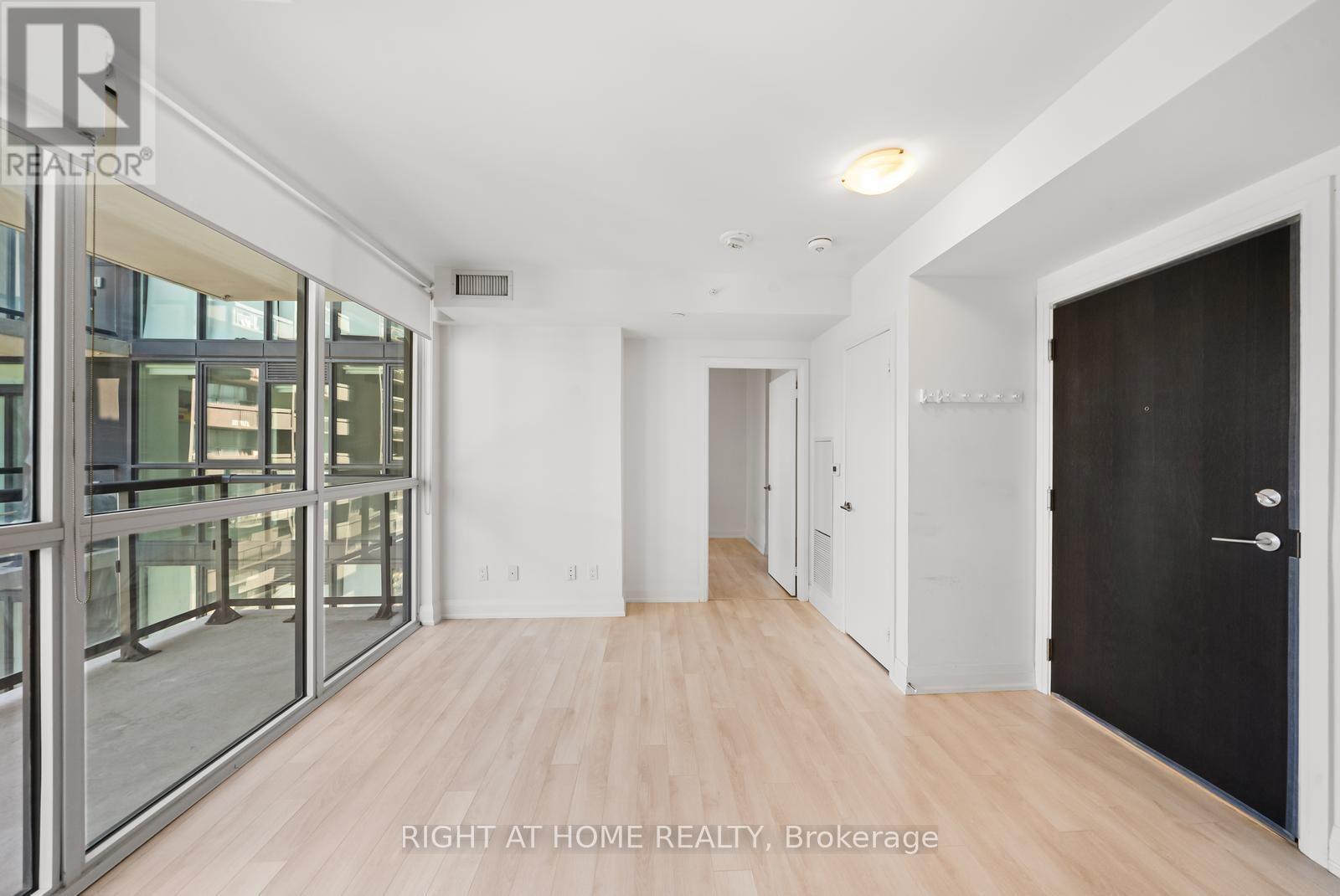#1511 1461 LAWRENCE AVENUE W - 7