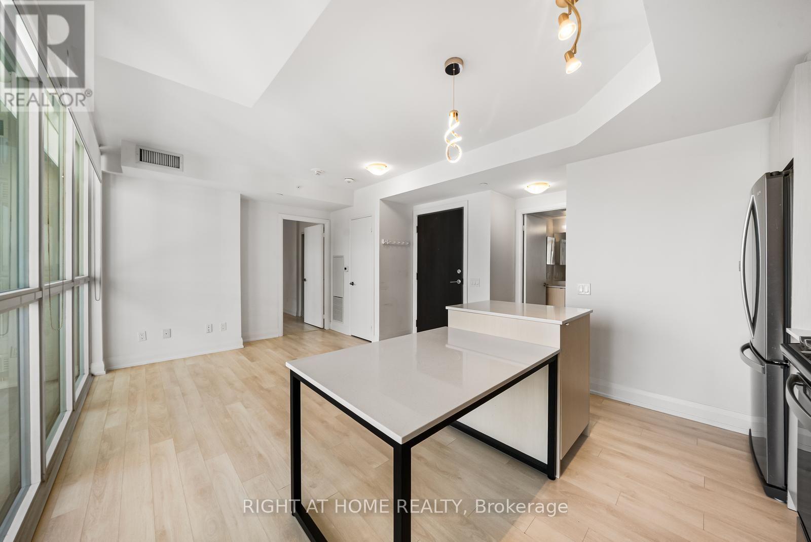 #1511 1461 LAWRENCE AVENUE W - 8