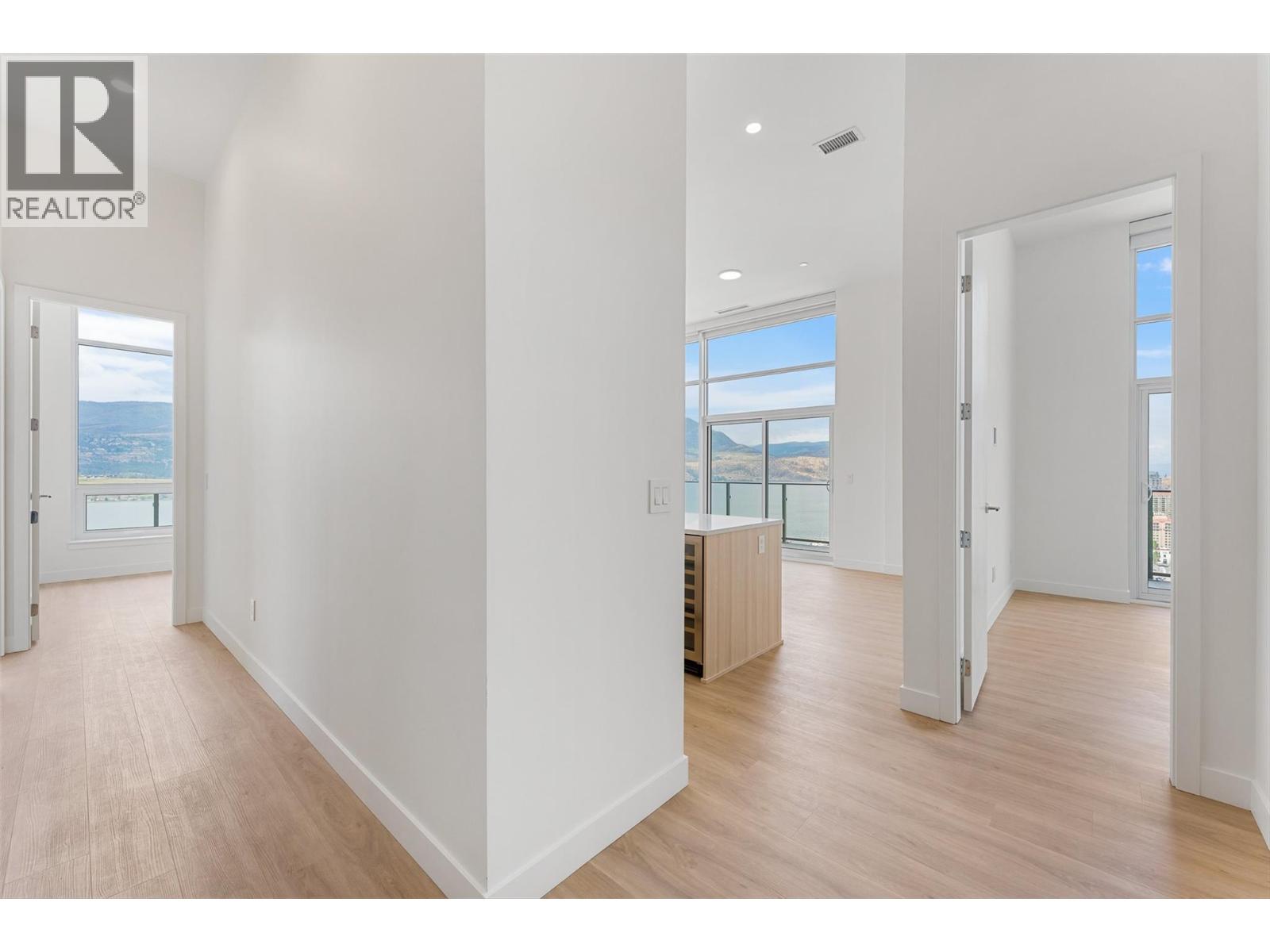 238 Leon Avenue Unit# 2406, Kelowna - Image 1