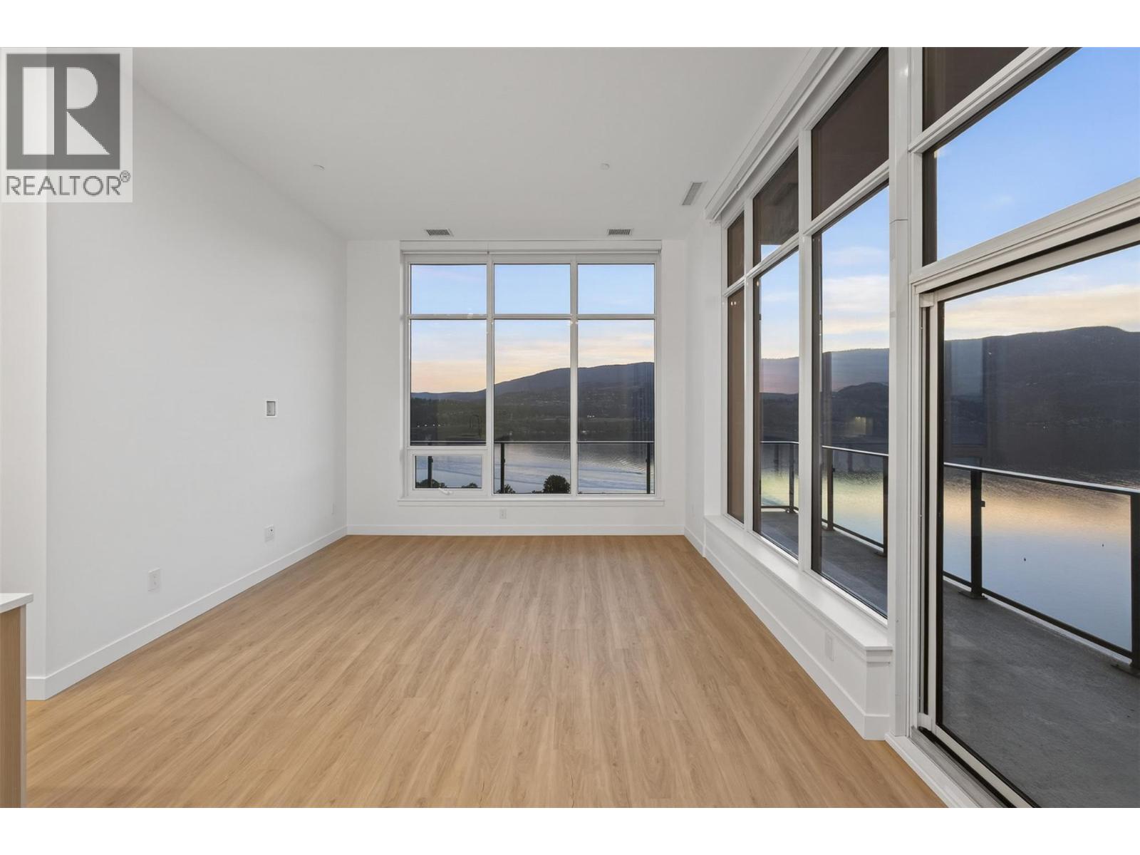 238 Leon Avenue Unit# 2406, Kelowna - Image 1