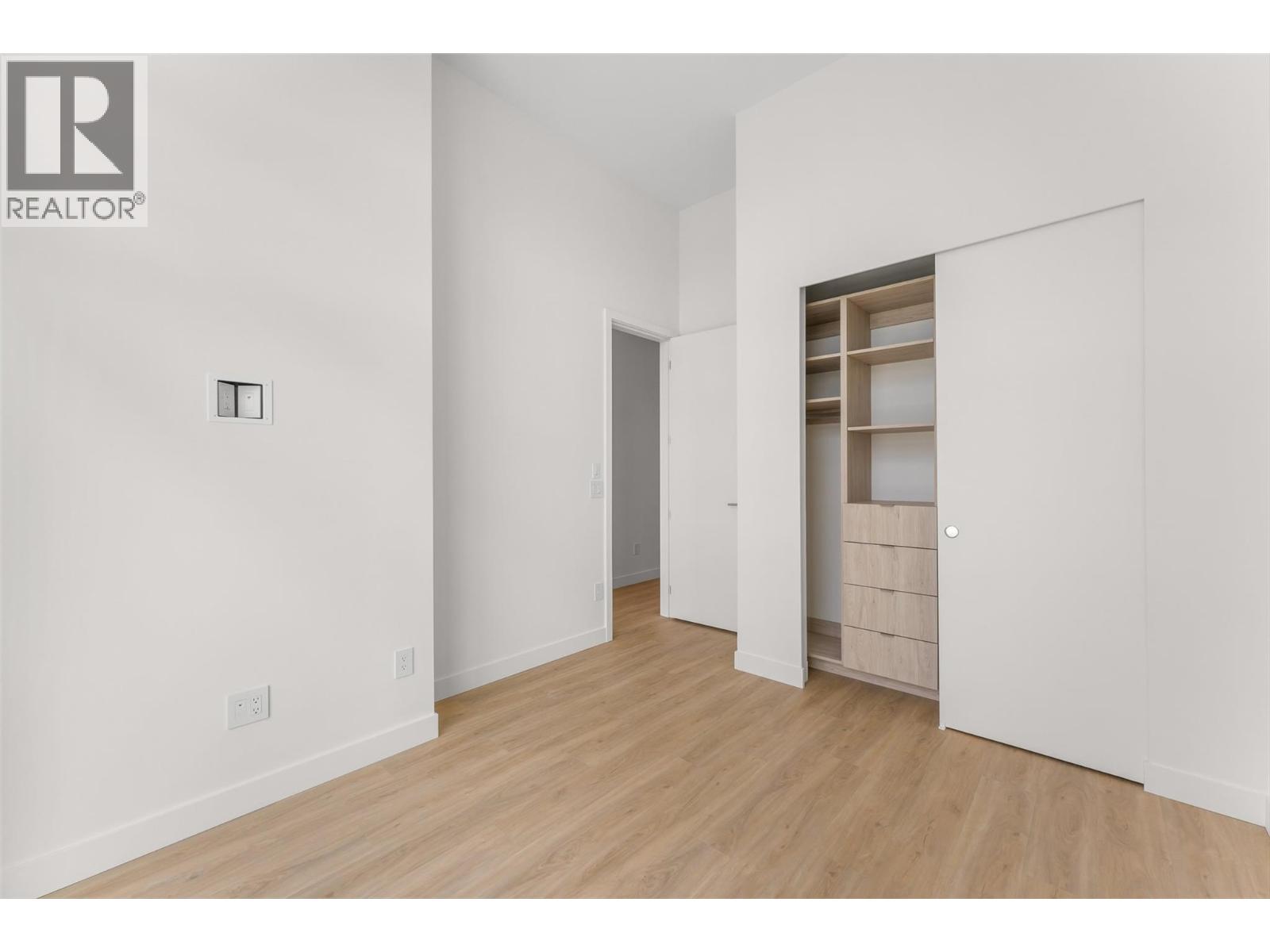 238 Leon Avenue Unit# 2406, Kelowna - Image 1