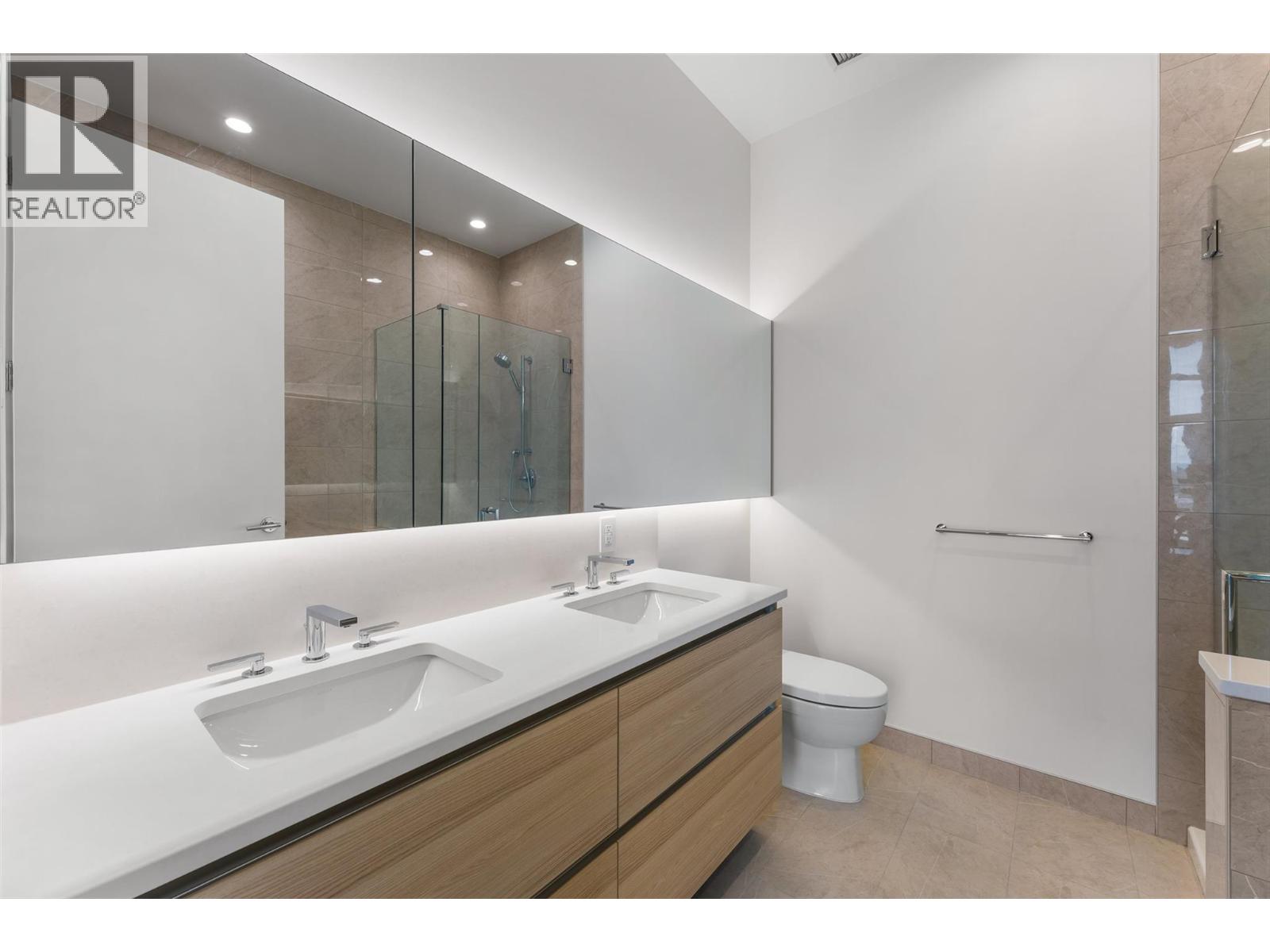 238 Leon Avenue Unit# 2406, Kelowna - Image 1