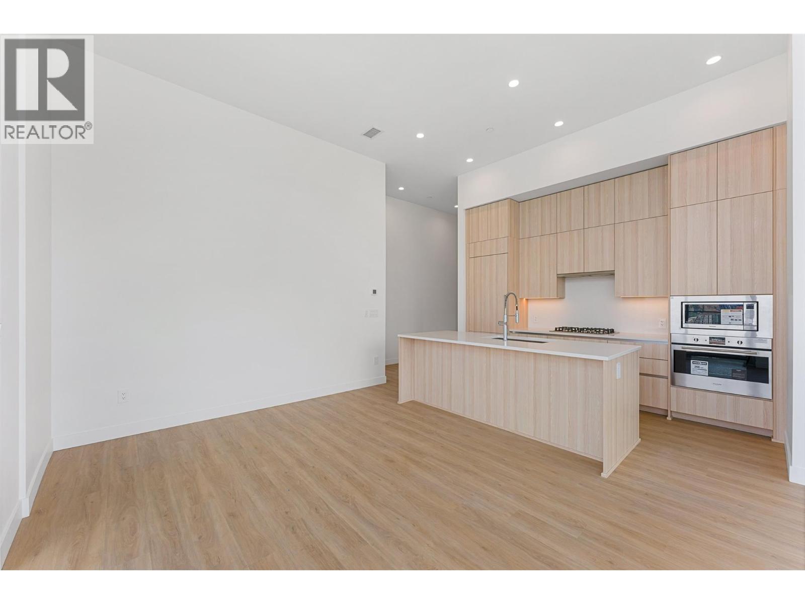 238 Leon Avenue Unit# 2406, Kelowna - Image 1