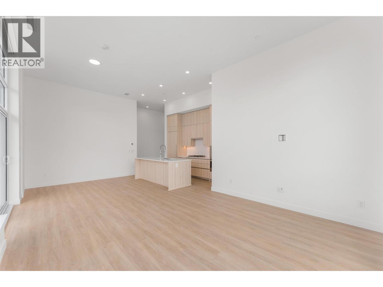 238 Leon Avenue Unit# 2406, Kelowna - Image 1