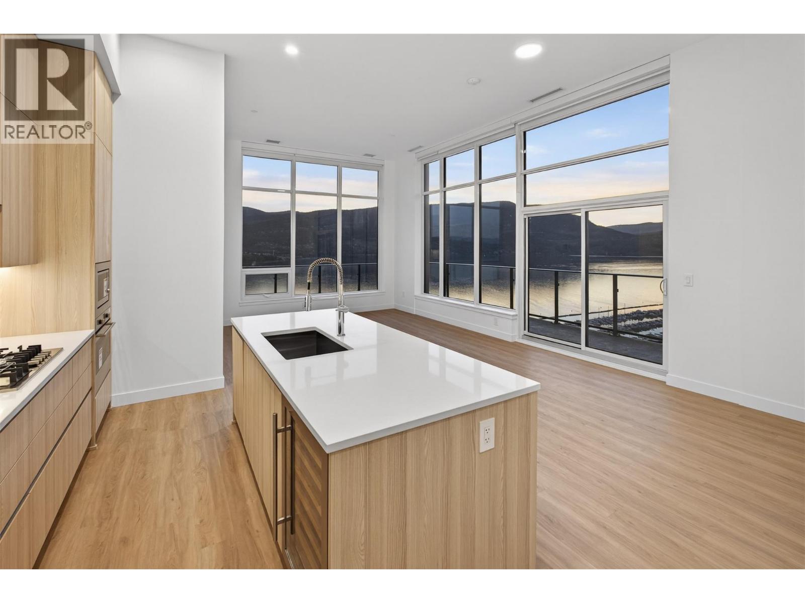 238 Leon Avenue Unit# 2406, Kelowna - Image 1