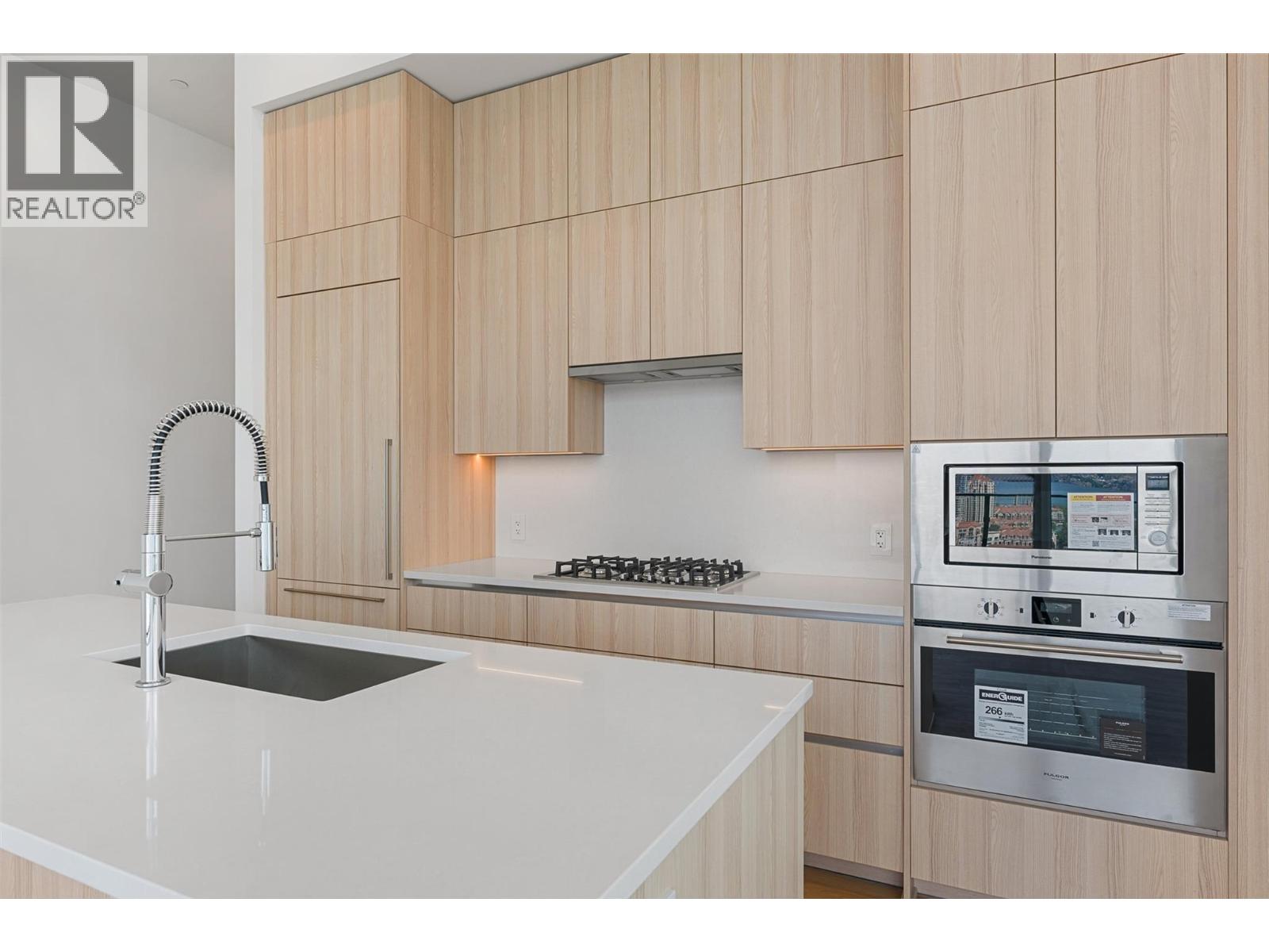 238 Leon Avenue Unit# 2406, Kelowna - Image 1