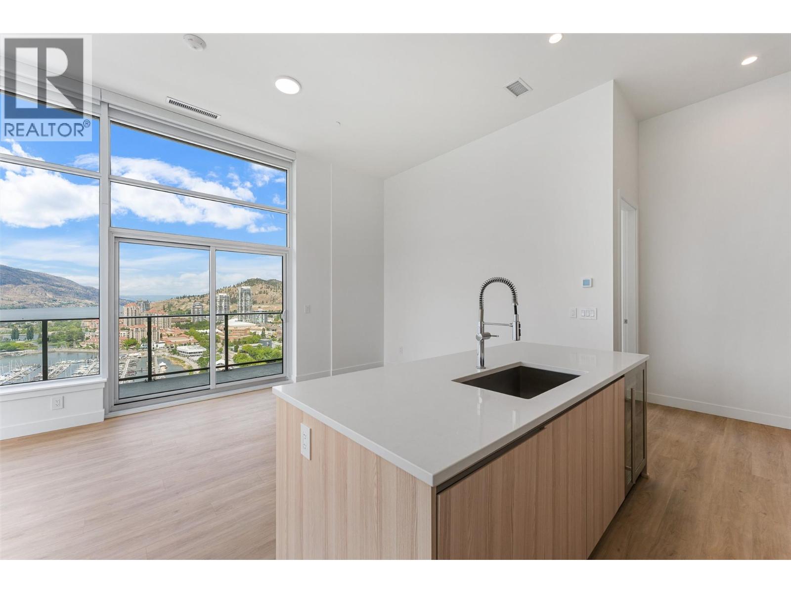 238 Leon Avenue Unit# 2406, Kelowna - Image 1