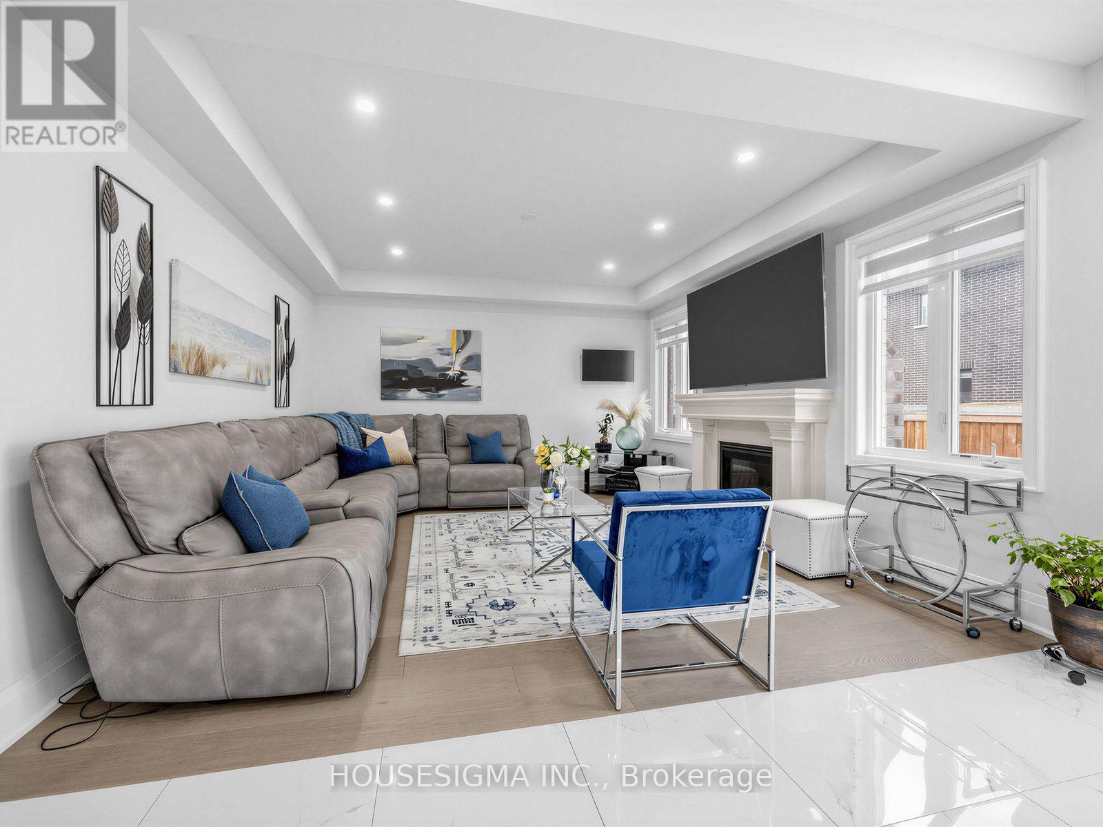 15 EDWORTHY GARDENS - 11