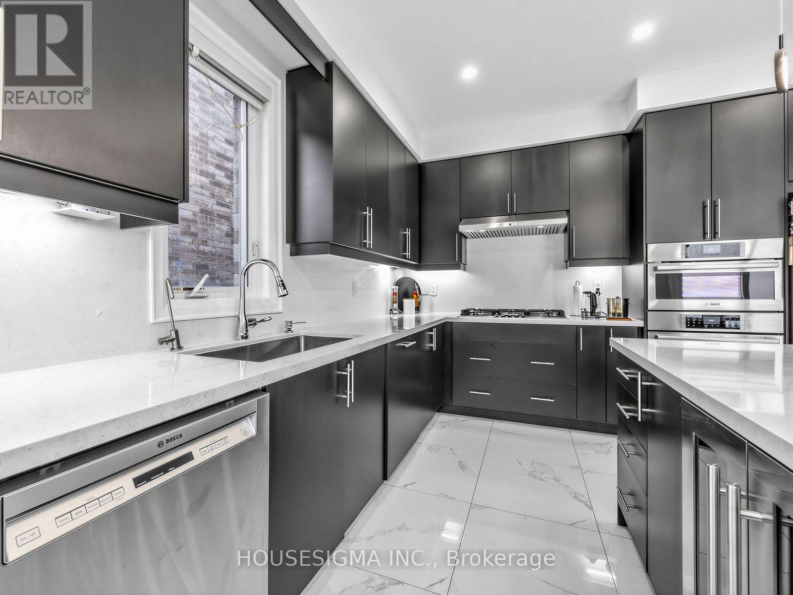 15 EDWORTHY GARDENS - 16