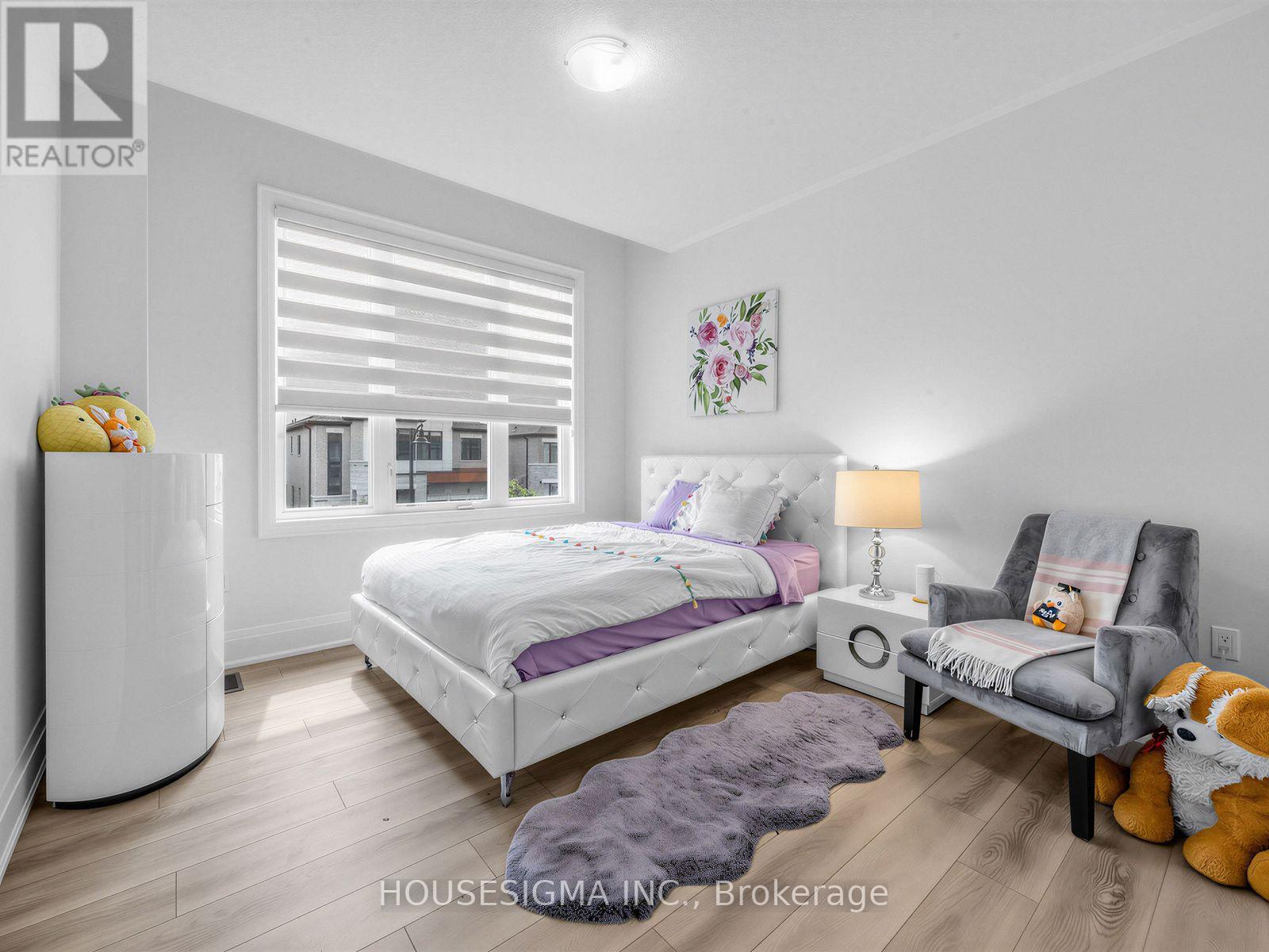 15 EDWORTHY GARDENS - 24