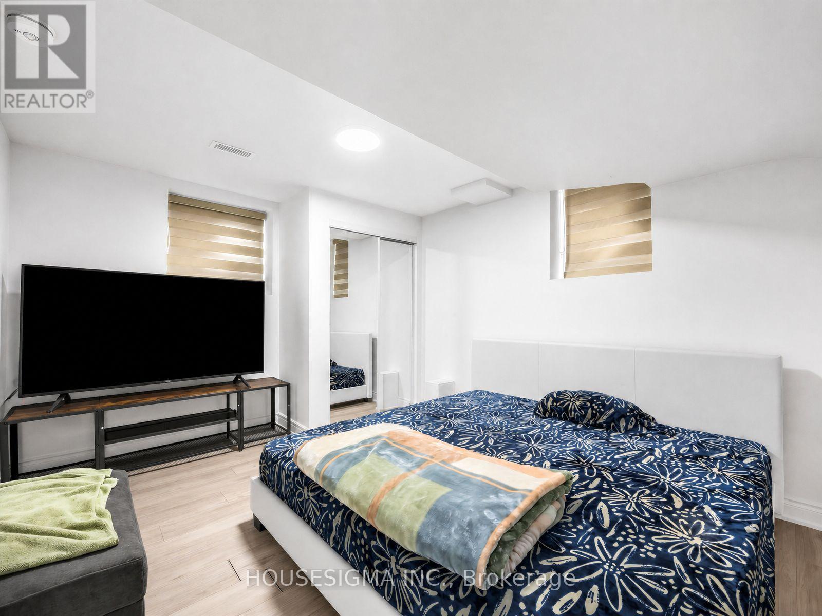 15 EDWORTHY GARDENS - 33