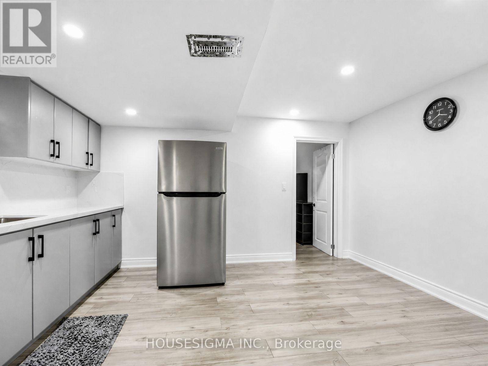 15 EDWORTHY GARDENS - 37