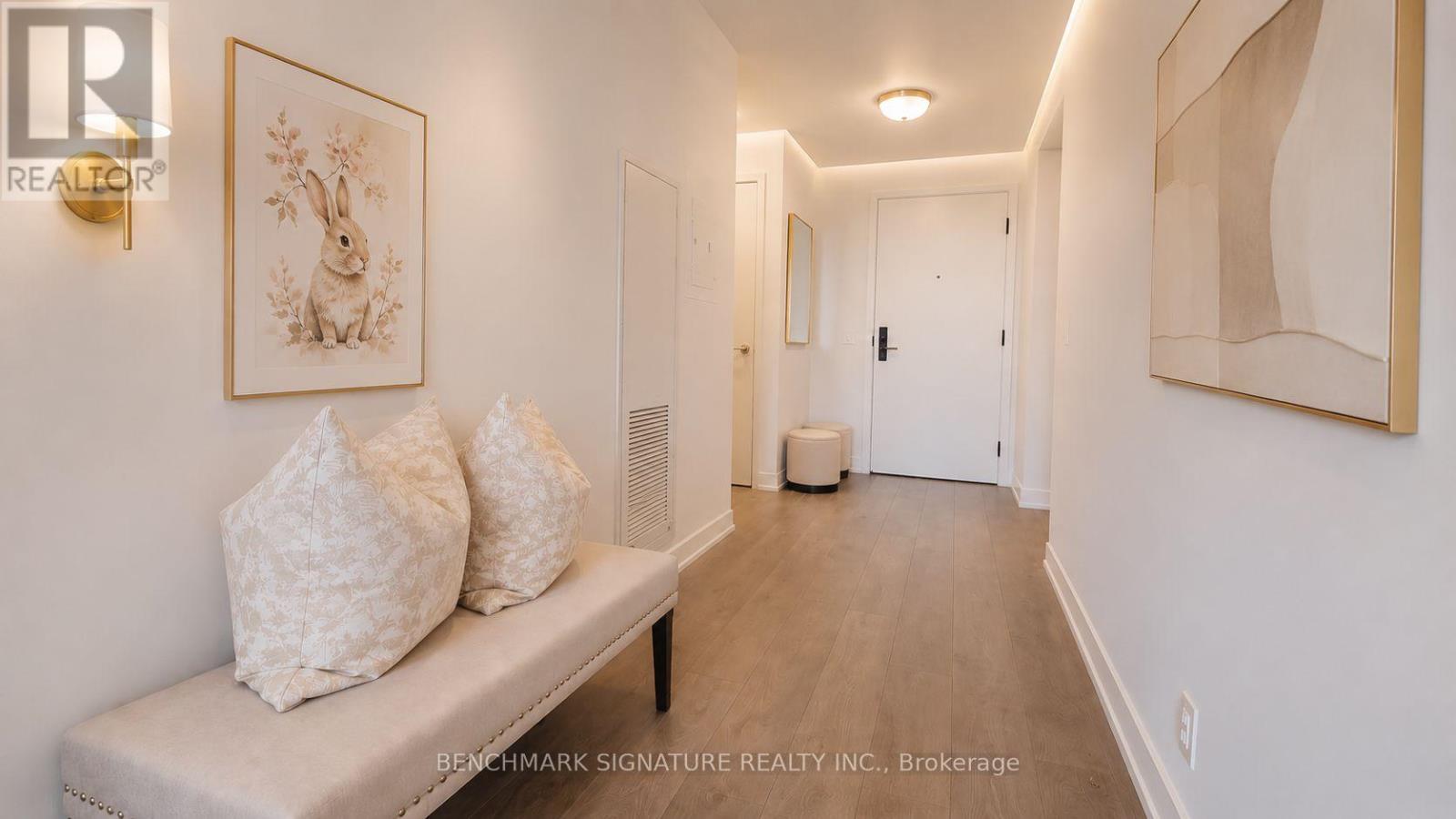 #LPH18 270 DUFFERIN STREET - 8