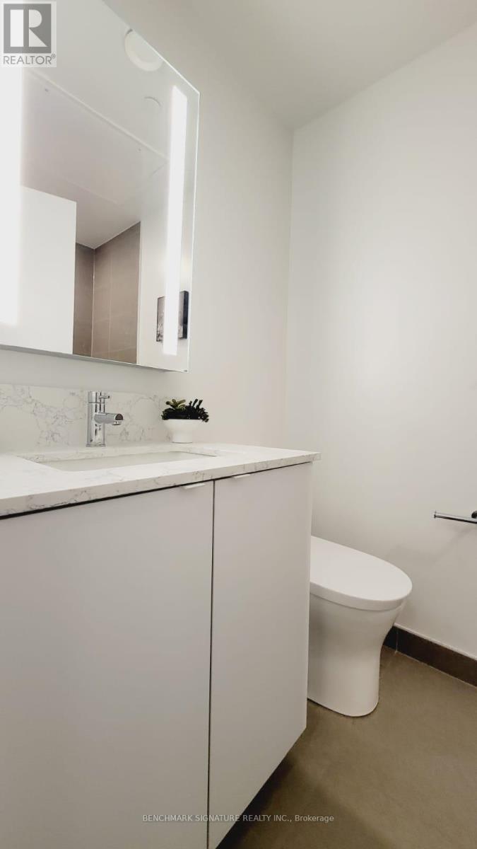 #LPH18 270 DUFFERIN STREET - 16
