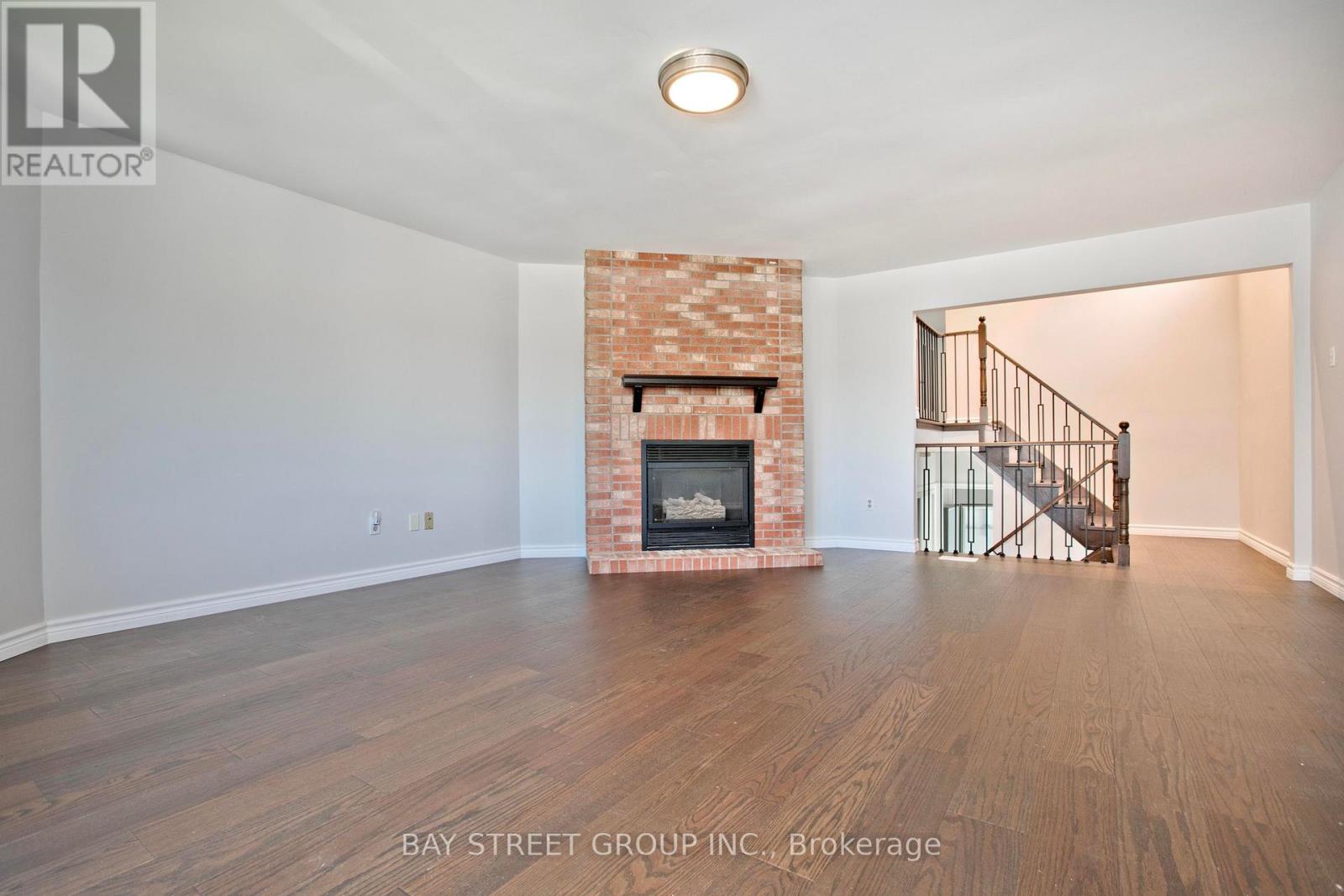 22 TAOS COURT - 23