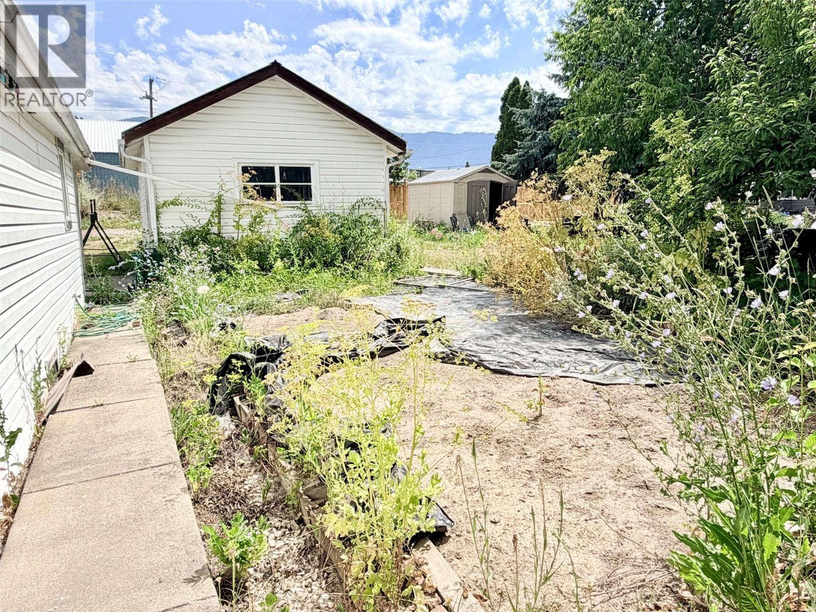 112 7th Avenue N - 6