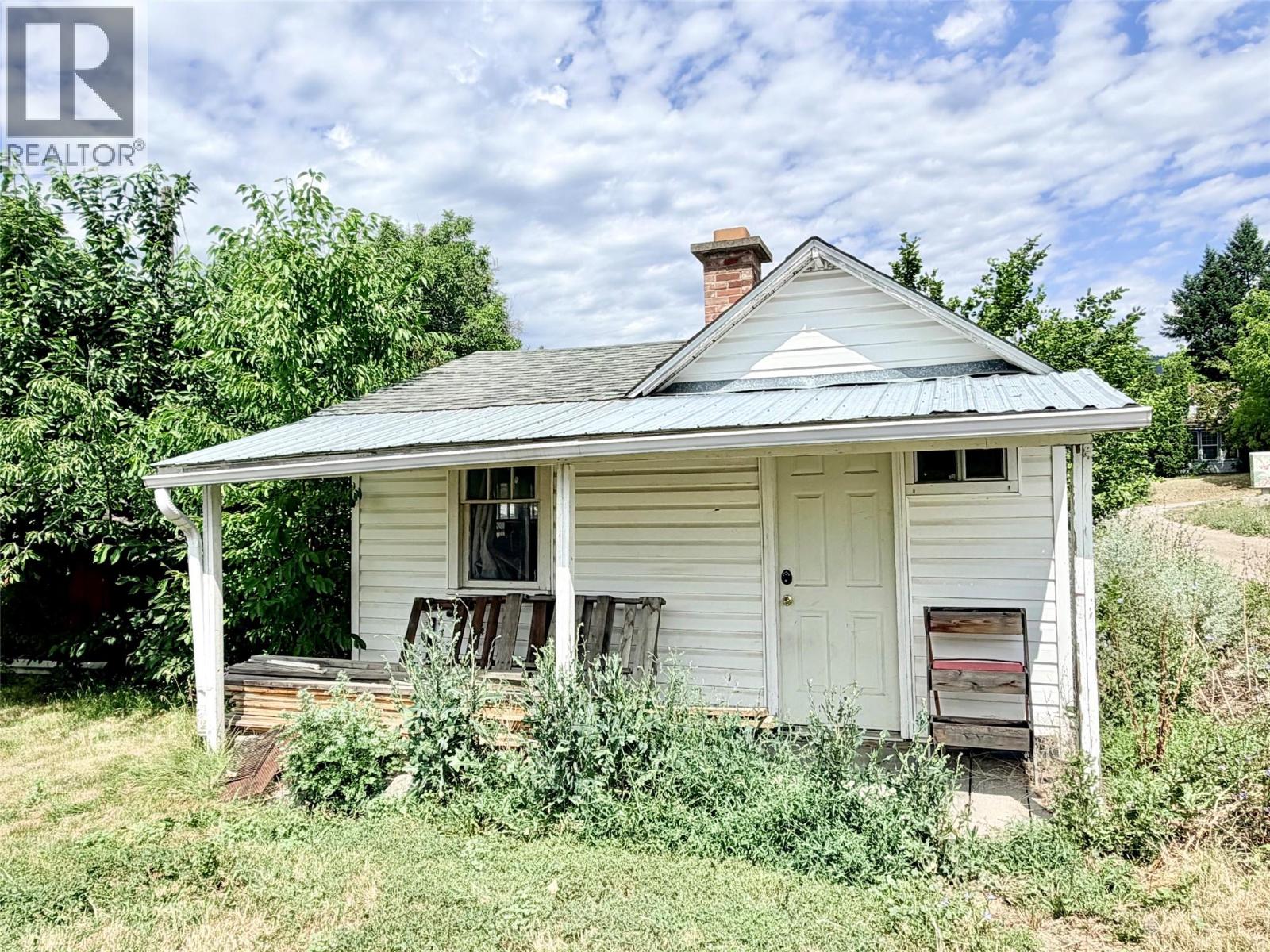 112 7th Avenue N - 10