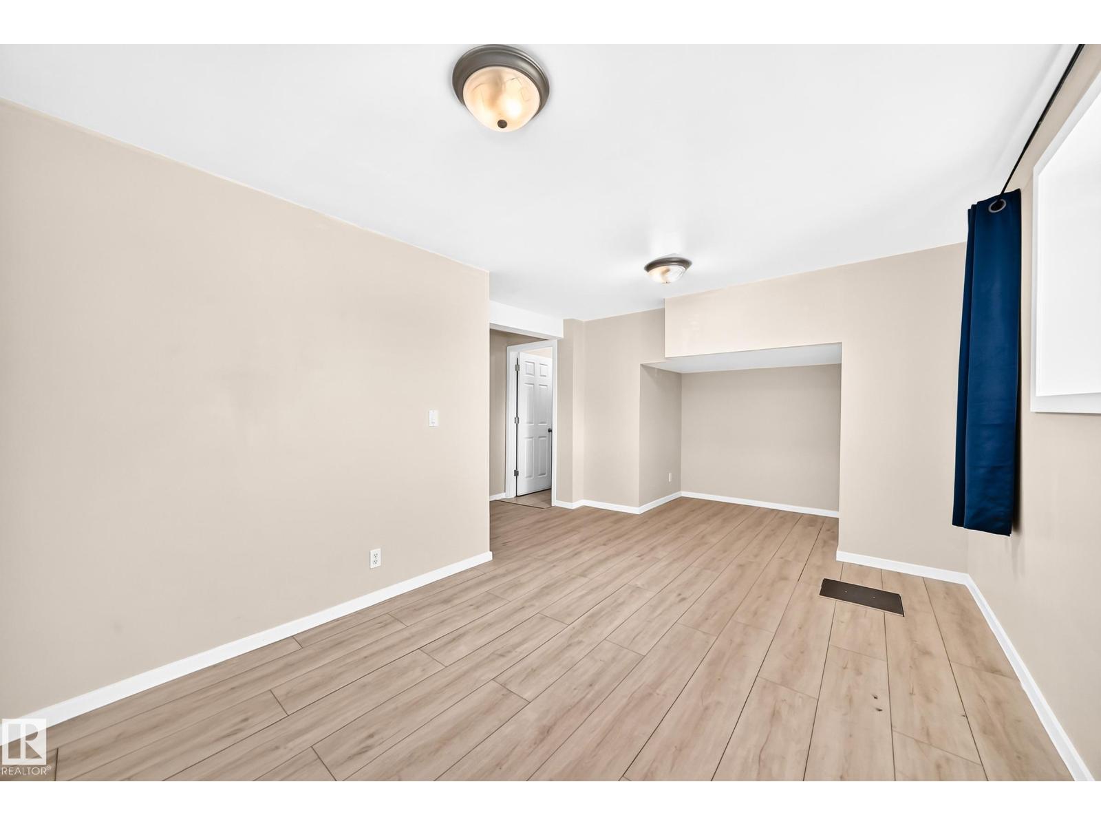 9518 106 AV NW - Image 36