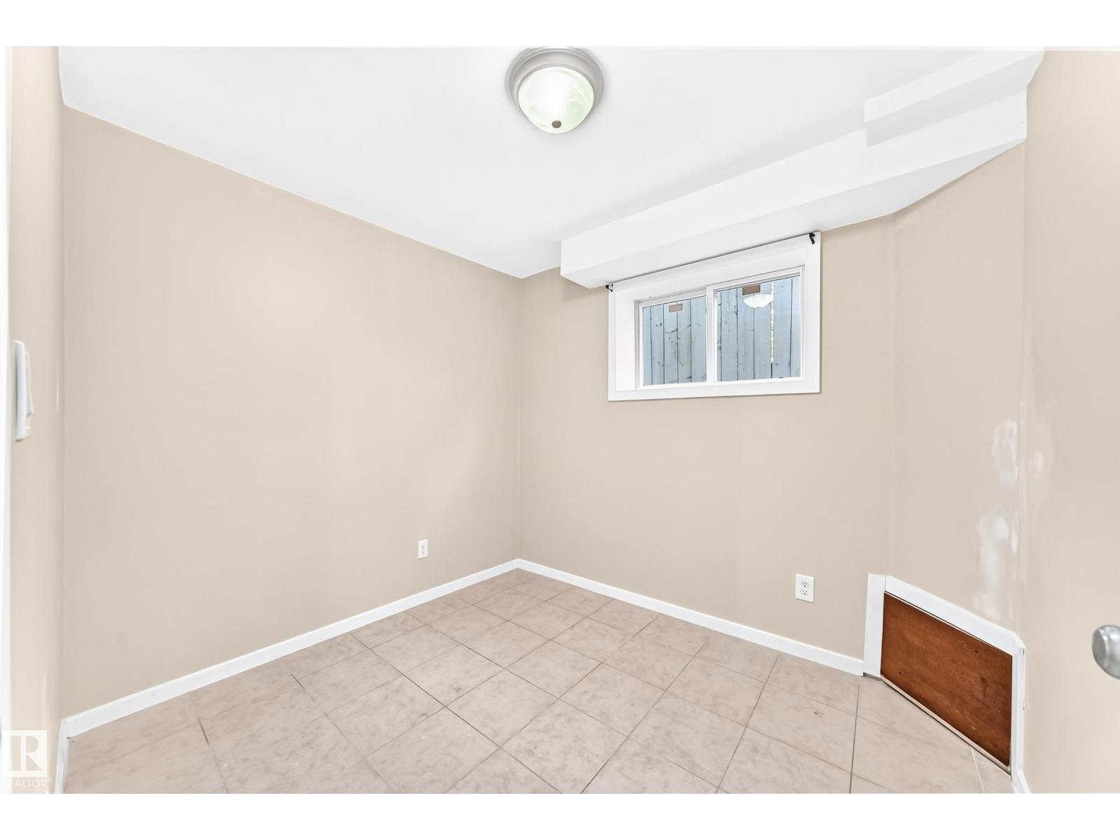 9518 106 AV NW - Image 38