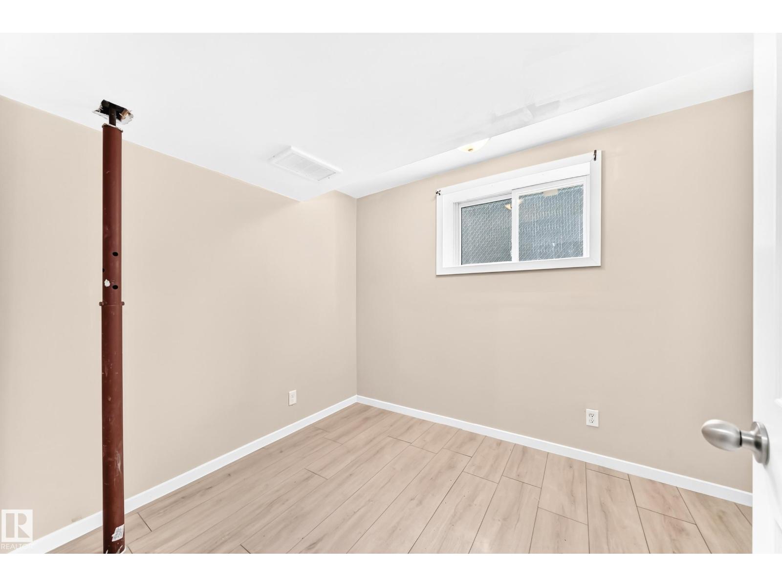 9518 106 AV NW - Image 40