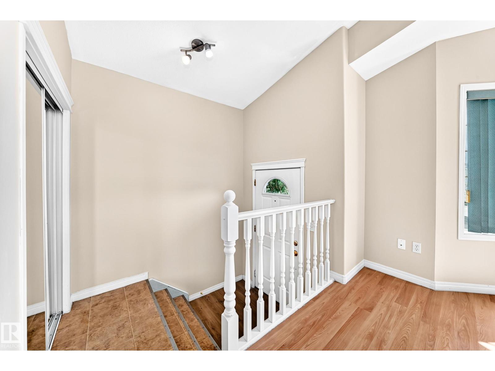 9518 106 AV NW - Image 5