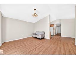 Games room - 9518 106 Av Nw, Edmonton, AB T5H0N2 Photo 11
