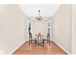 9518 106 Av Nw, Edmonton, AB T5H0N2 Photo 17