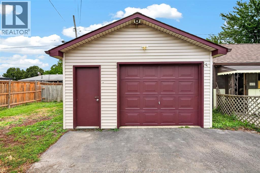2670 CHANDLER ROAD - 18