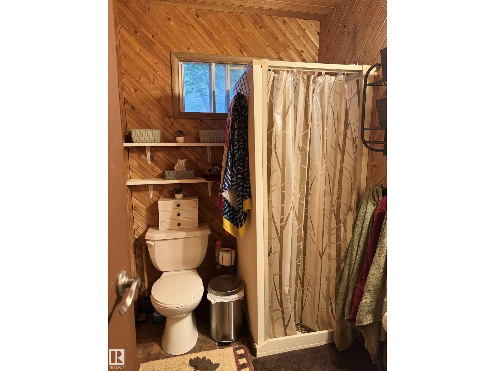 137 CRYSTAL SPRINGS DR - 24