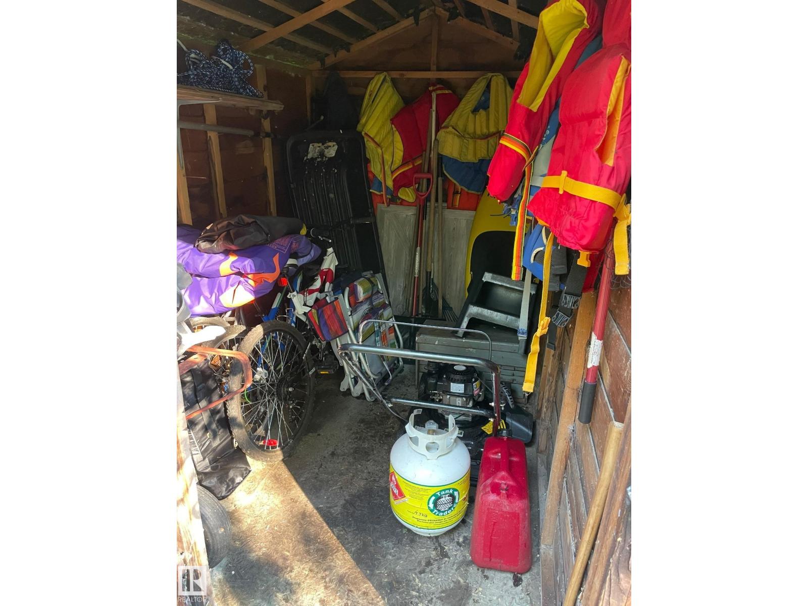 137 CRYSTAL SPRINGS DR - 40