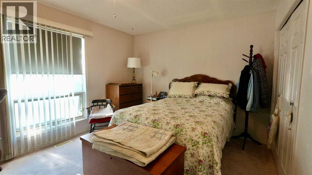 10801 89 Street - Image 36