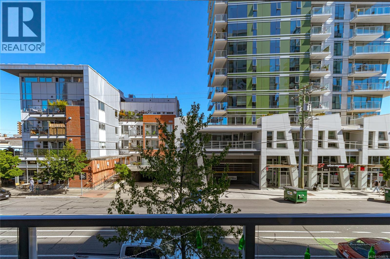 #205 989 Johnson St - 24