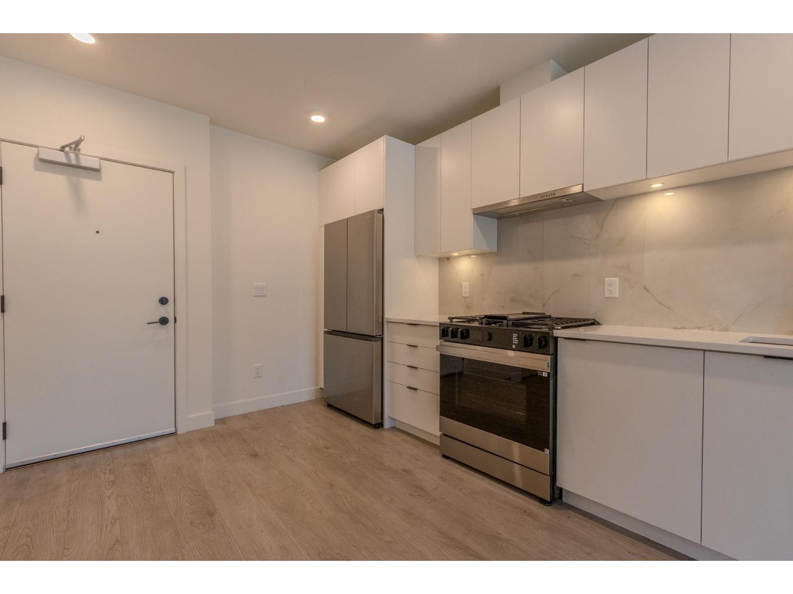 206 13238 105 AVENUE