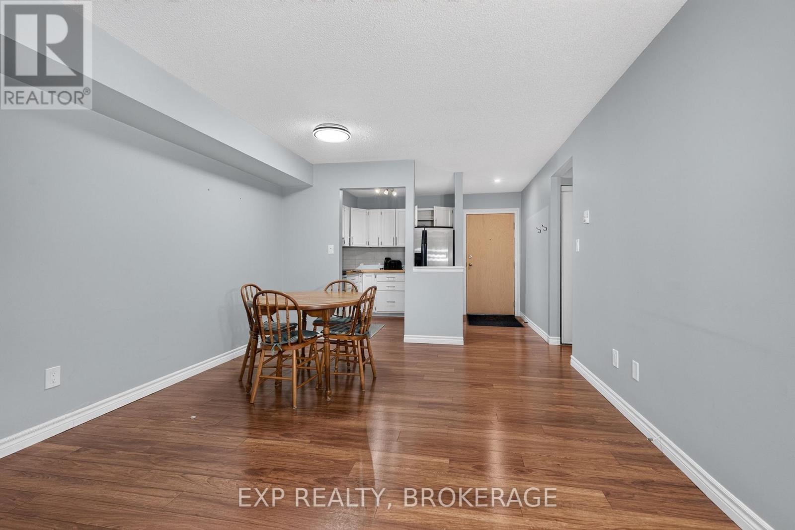 #101 316 KINGSDALE AVENUE - 14