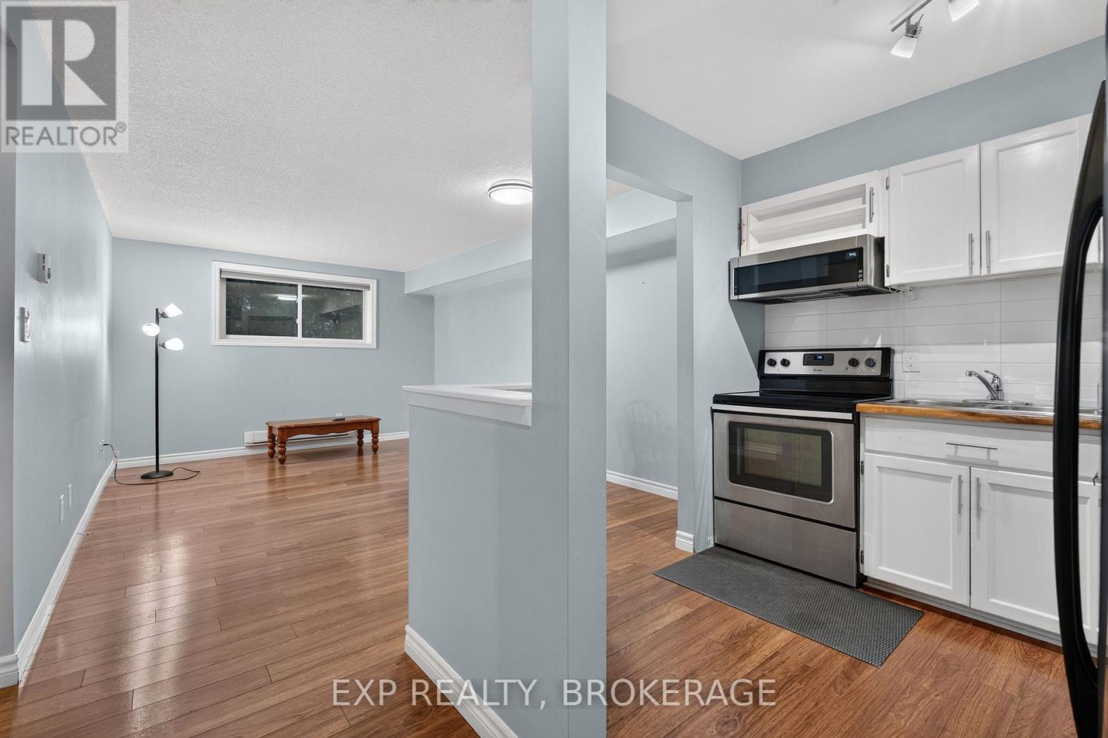 #101 316 KINGSDALE AVENUE - Image 15