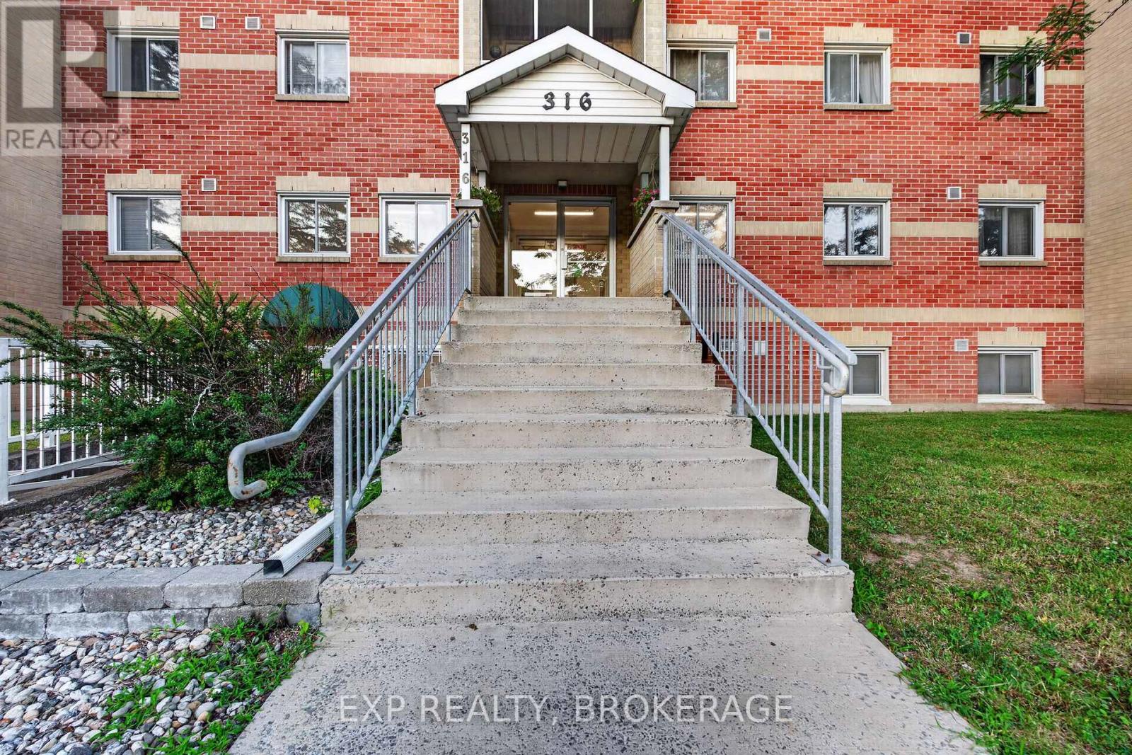 #101 316 KINGSDALE AVENUE - 2