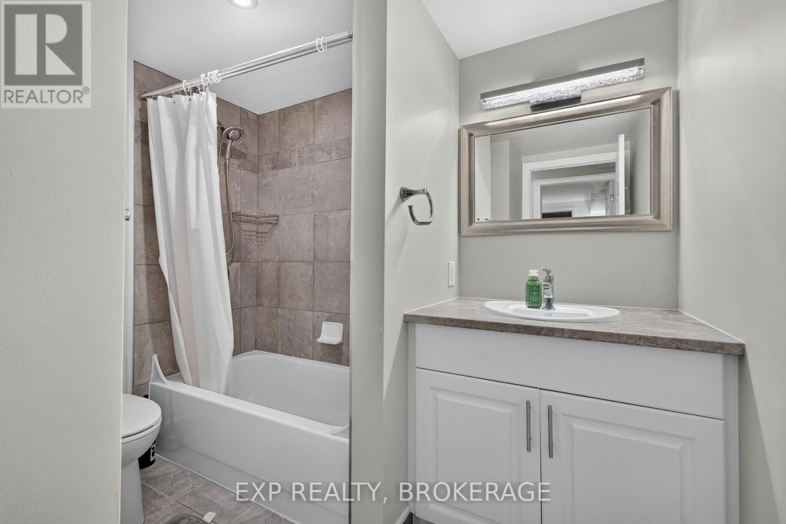 #101 316 KINGSDALE AVENUE - Image 22