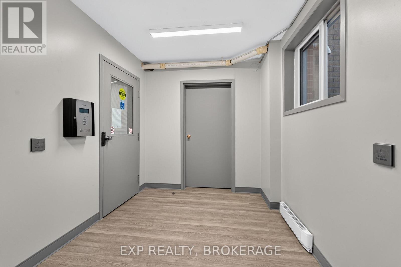 #101 316 KINGSDALE AVENUE - 4