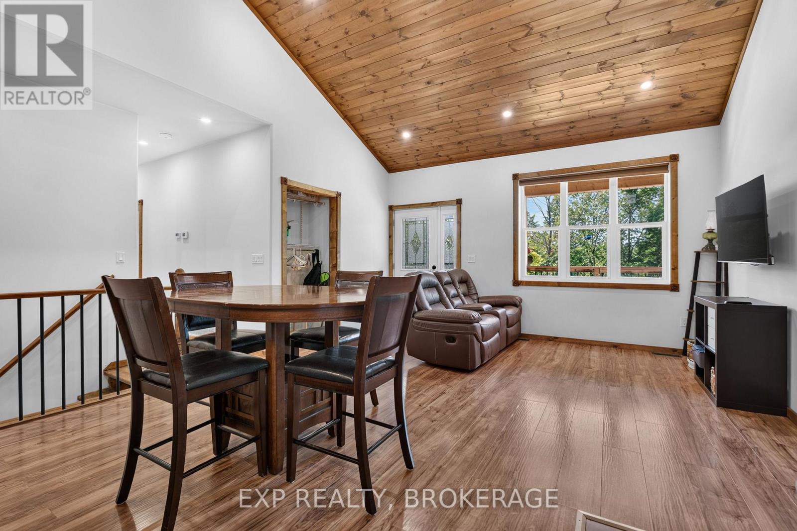 1020 HILL ROAD - 16