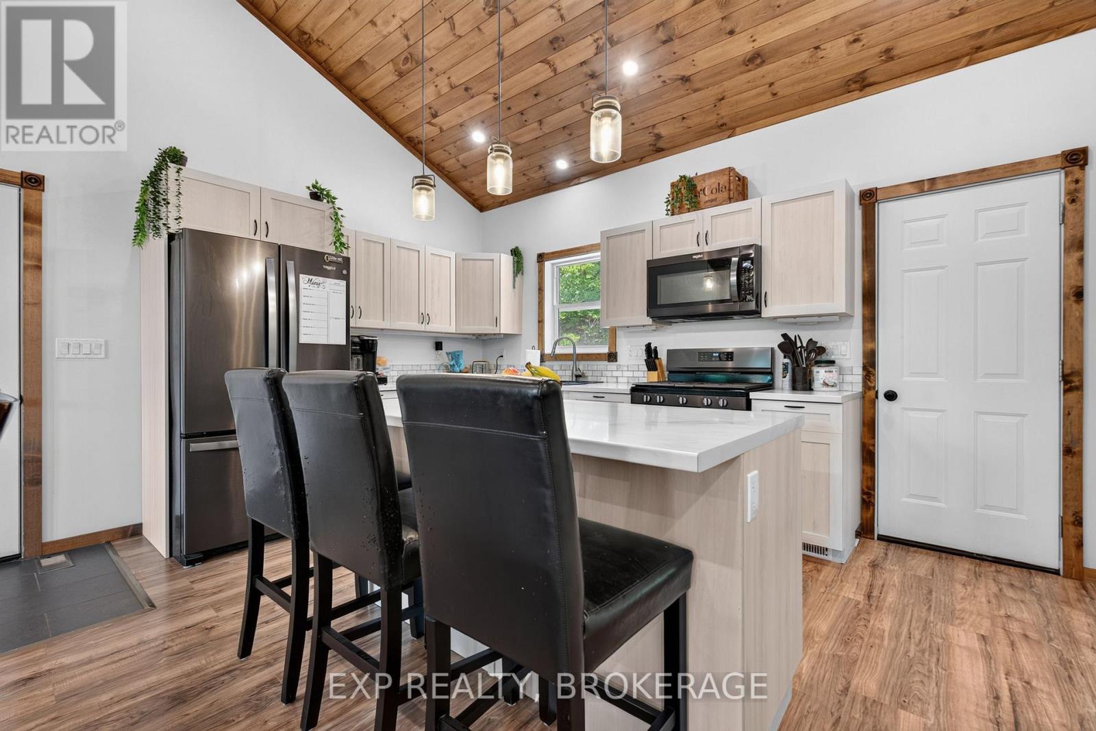 1020 HILL ROAD - 18