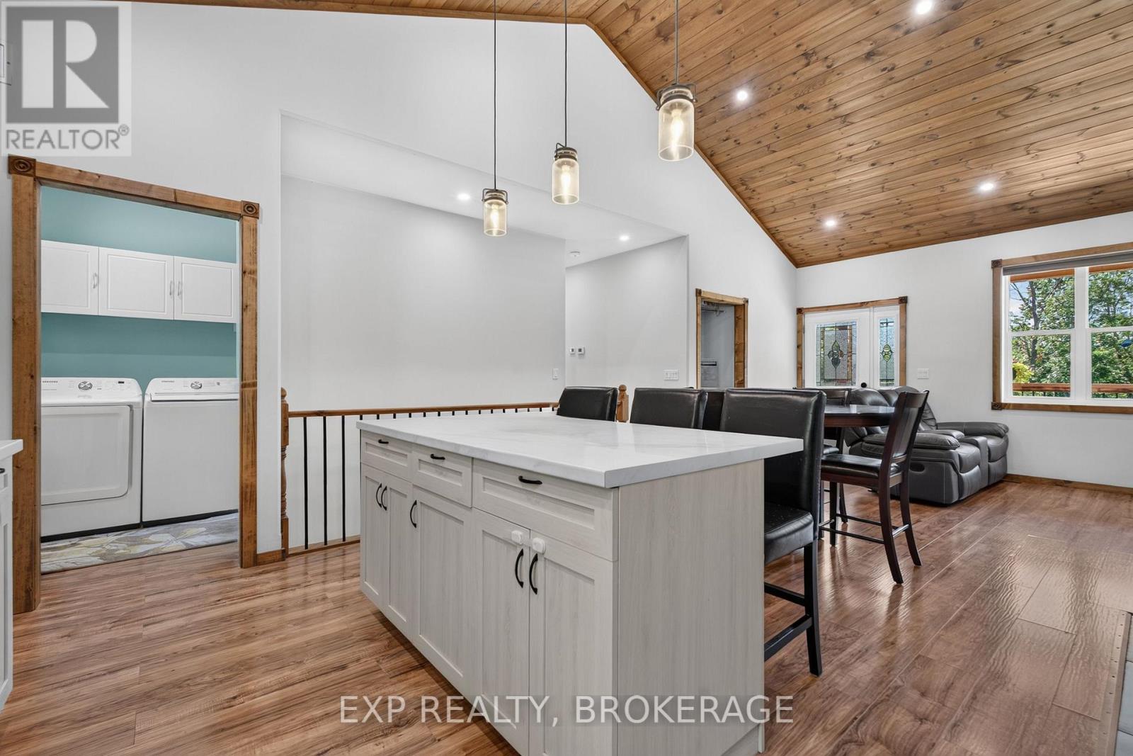 1020 HILL ROAD - 21