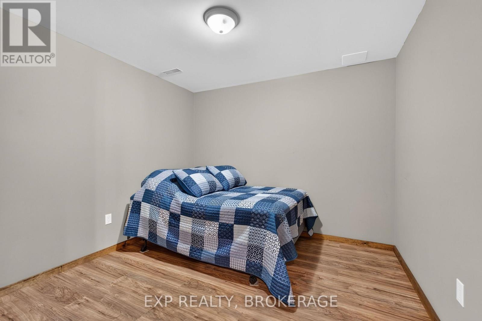 1020 HILL ROAD - 34